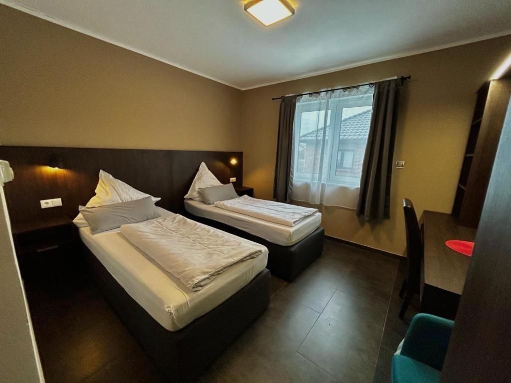 Hotel Restaurant Ayhan 布格多夫 外观 照片